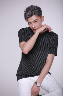 李岑奕