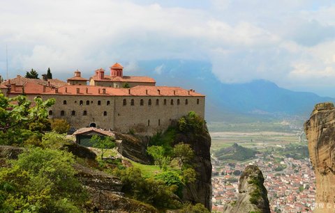 地区埃庇鲁斯别名ipiros外文名称伊庇鲁斯中文名称基本信息伊庇鲁斯