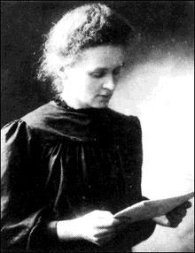 居里夫人原名玛丽·斯克罗多夫斯基·居里(marie curie)1867年11月7日