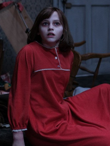 珍妮特演员麦迪逊·沃芙11岁的珍妮特是个乖巧的小女孩,晚上会莫名