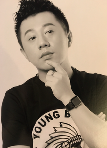 田野折叠编辑本段基本信息喜欢的演员:奥黛丽·赫本喜欢的季节:春天
