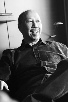 推动美术折叠编辑本段作者简介原先小说预计超过二十卷,黄易写到十八