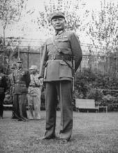 1945年12月何应钦于上海 1945年12月何应钦于上海