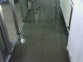 自流平水泥