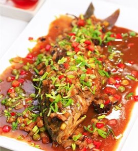 葱烧鲤鱼