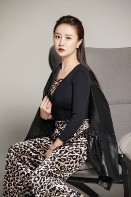 夏雯中国内地女导演出品人制片人