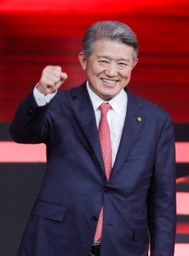 陈东升(泰康保险集团创始人,董事长兼首席执行官)_360百科
