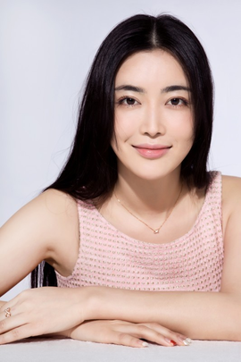 邱林内地青年女演员