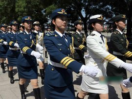 中国人民解放军仪仗队女兵