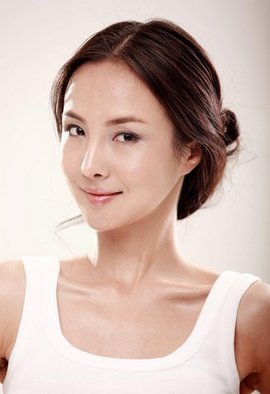 干露露中国内地影视演员模特网络红人