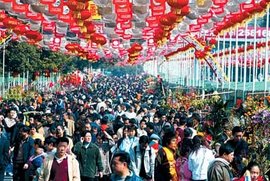 人流如潮