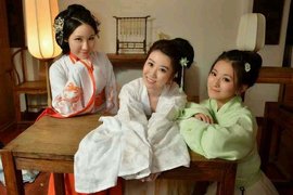 传统服饰