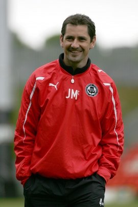 杰基麦克纳马拉