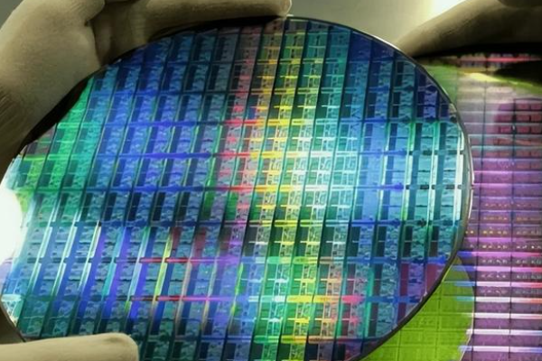 芯片的制作流程及原理