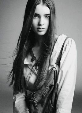 Ali Michael图册_360百科