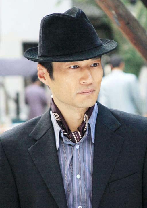 凤穿牡丹图册_360百科