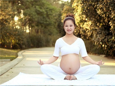 孕妇练瑜伽有助分娩吗？