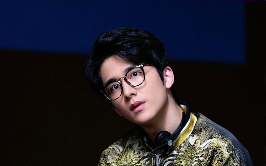 张新成图册_360百科