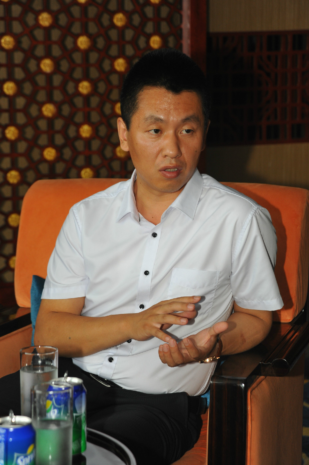 吕飞图册_360百科