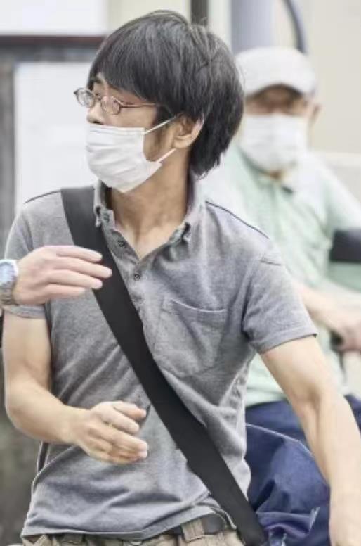 山上徹也图册_360百科