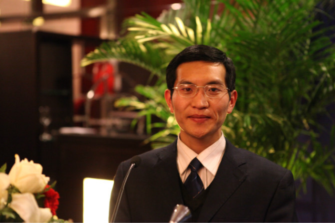 张晓东图册_360百科