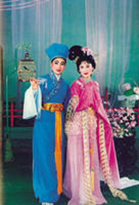 兴冲冲奉命把花送图册_360百科