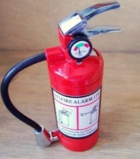 朱哥合头岁月拼劲统统，怀特三分失准仍助攻塔图姆打成1