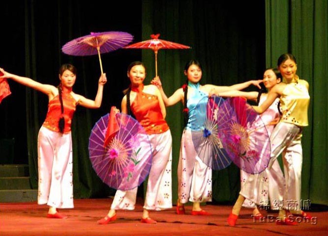 花伞舞图册_360百科