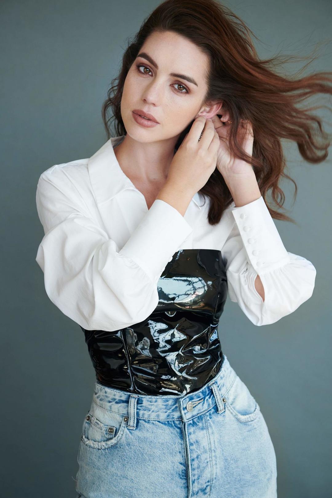 阿黛莱德·凯恩图册_360百科