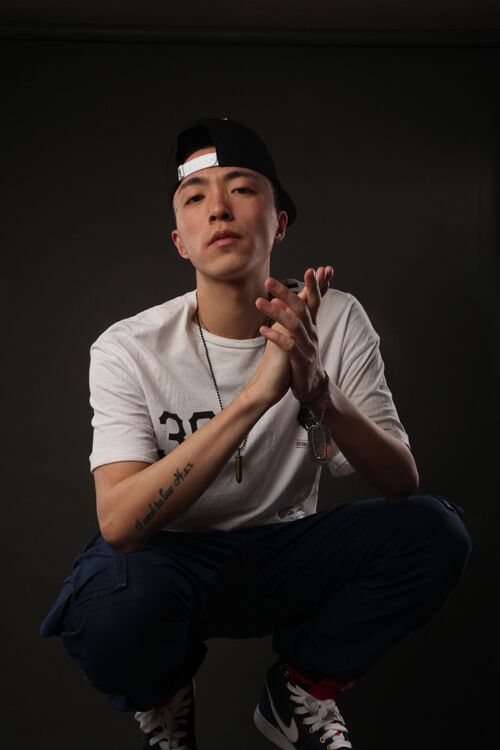 Jony J图册_360百科