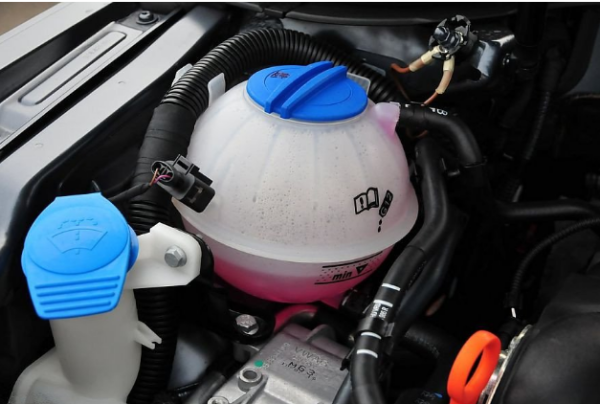 长城哈弗h6加水的位置在哪_360问答