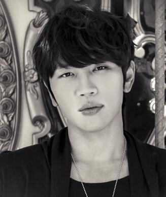 金炯秀图册_360百科