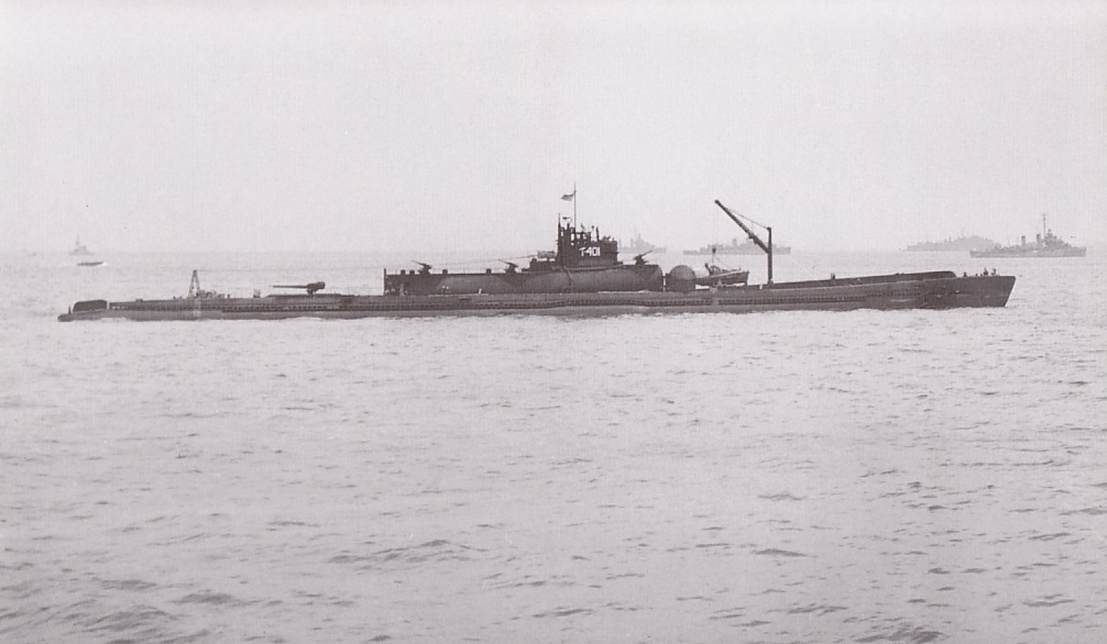 日本伊400型大型载机潜水艇图册_360百科