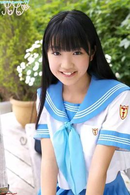 椎名桃子　写真 