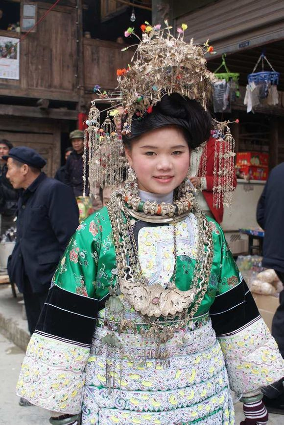 侗族服饰图册_360百科