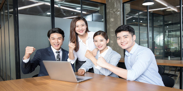 关键时刻团队传导球撕裂防线助攻绝杀锁定胜局