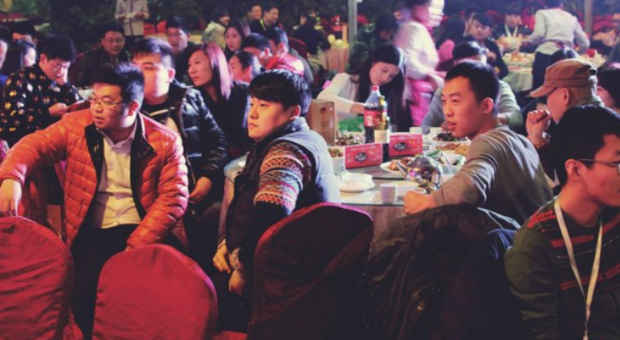 有哪些经典的年会互动小游戏_360新知