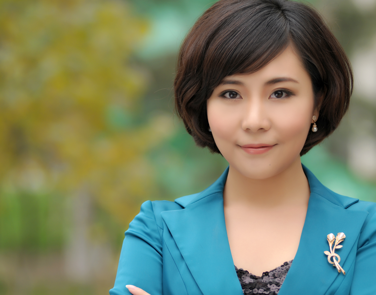 侯娜图册_360百科