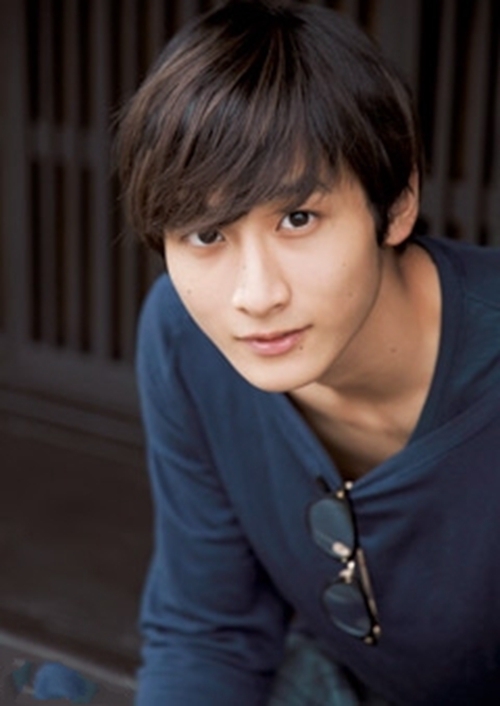 小关裕太图册_360百科