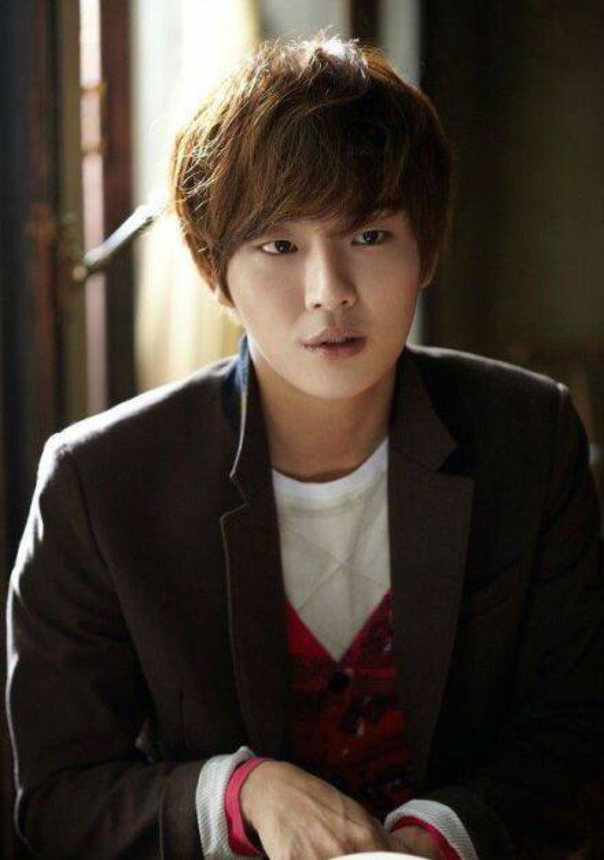 尹施允图册_360百科