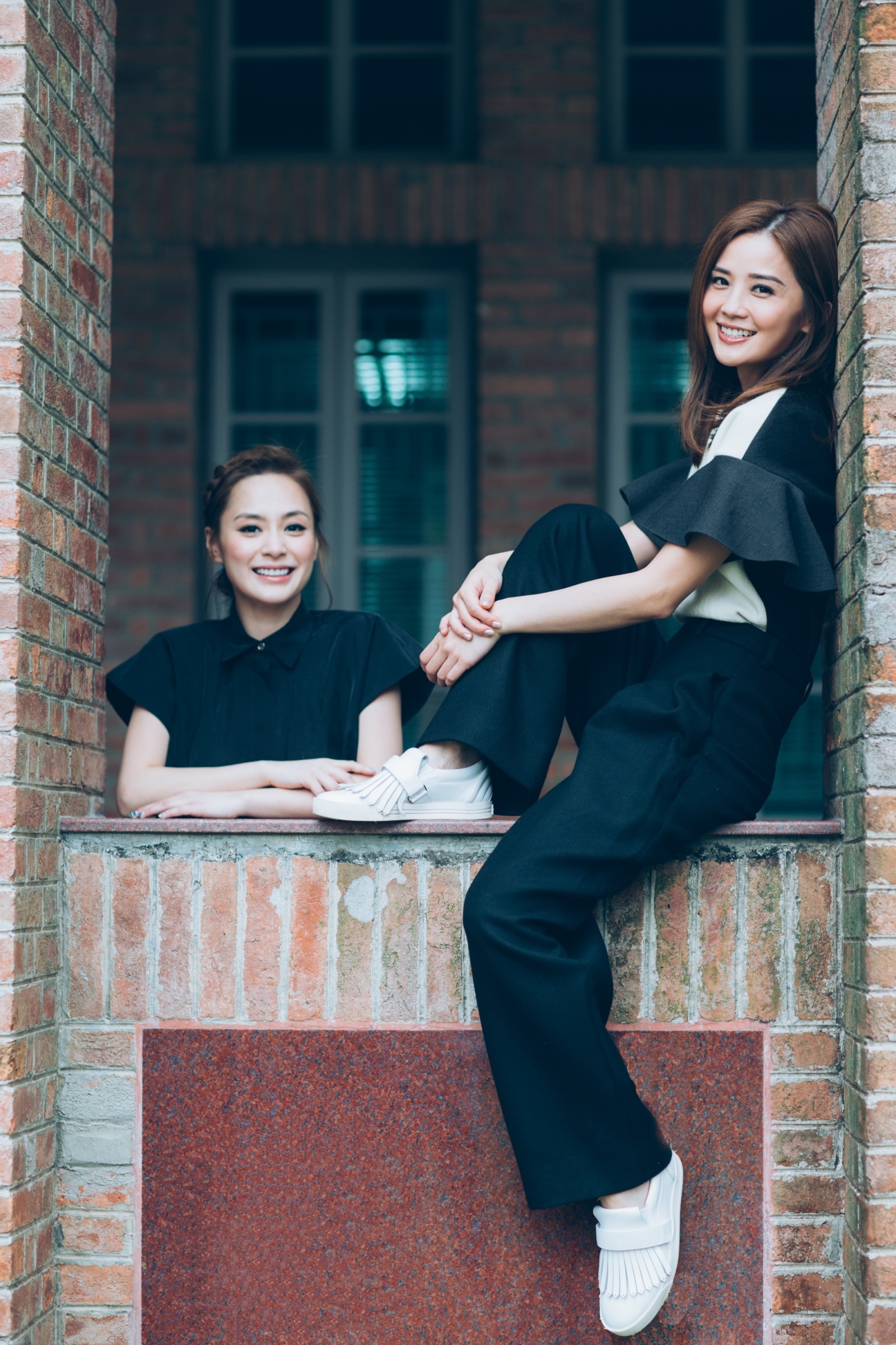 TWINS(香港女子歌唱组合)_360百科