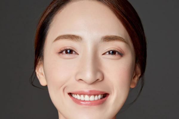 亿万懦夫乞丐老婆谁扮演的_360问答