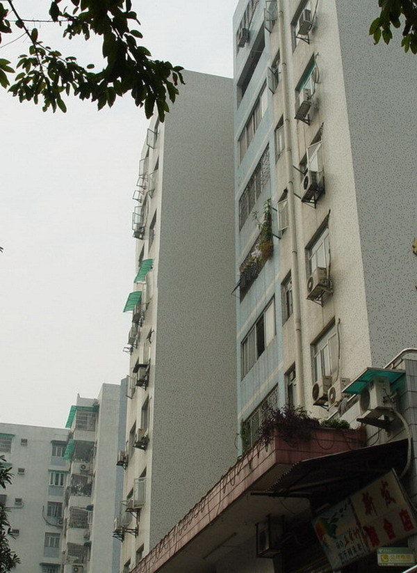 燕塘广场图册_360百科