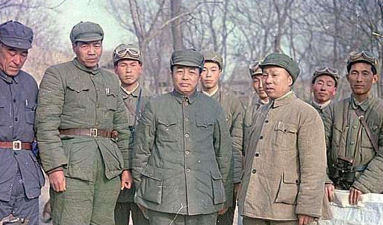 "中国人民解放军指战员"是什么意思,是指士兵,还是指挥员啊