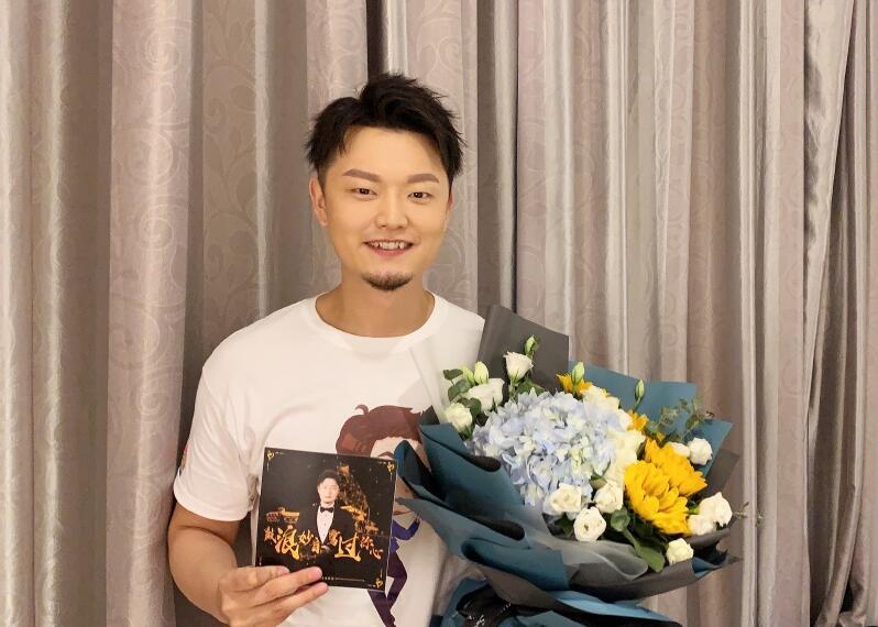 鞠红川图册_360百科