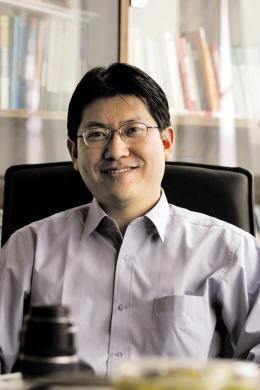 杨宇东图册_360百科