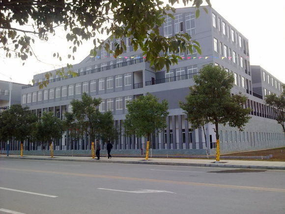 桂林电子科技大学信息科技学院学费 整体搬迁!广西这所高校即将迎接全新校区,网友:学费会涨吗