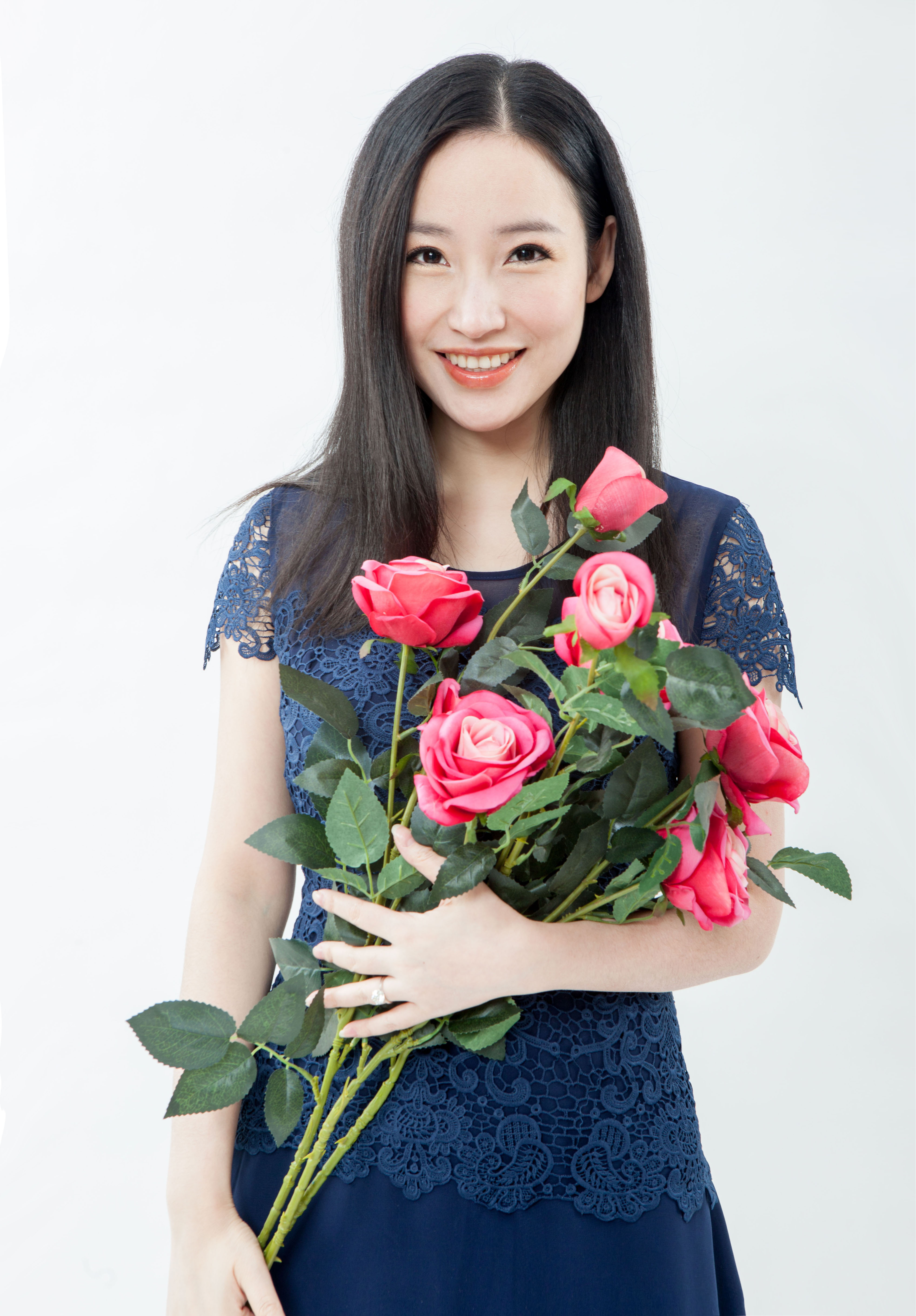 杨冰阳图册_360百科