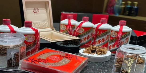 送酒是送一瓶还是一对_360新知