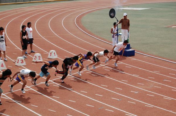 小学生800米跑步标准成绩是多少?_360问答